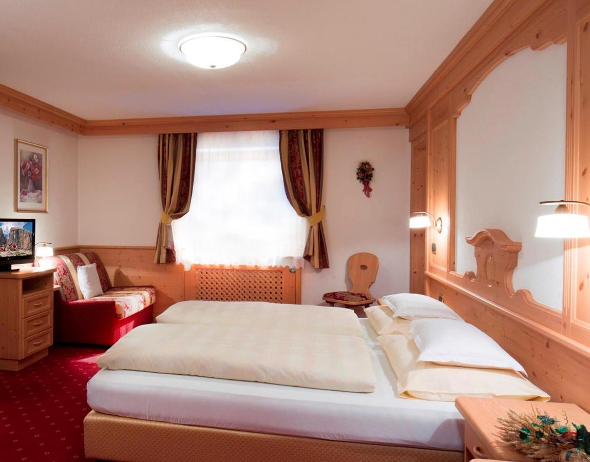 B&B Residence Adria Corvara In Badia Bilik gambar